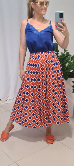 Sukňa s vreckami vzorovaná oranžovo - modrá