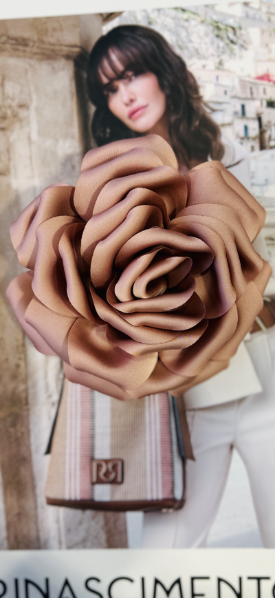 Brošňa ROSA - tehlová