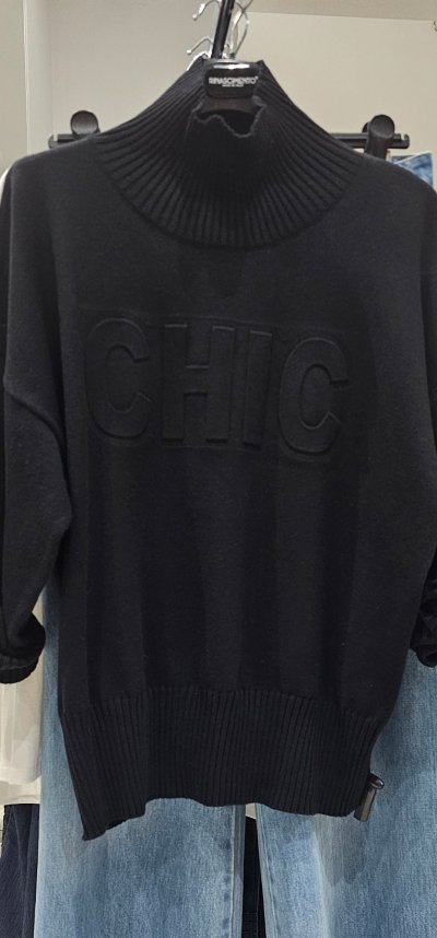 Pulover CHIC - čierny